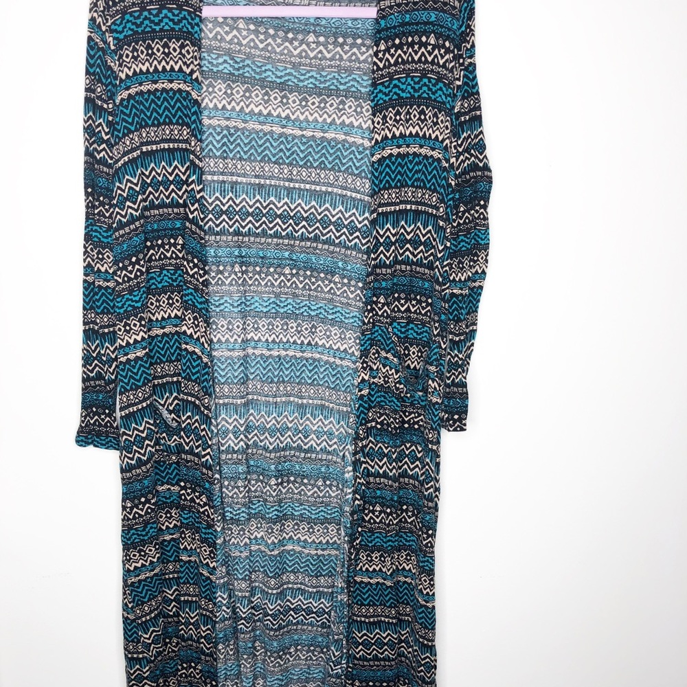 Medium LuLaRoe Sarah Cardigan